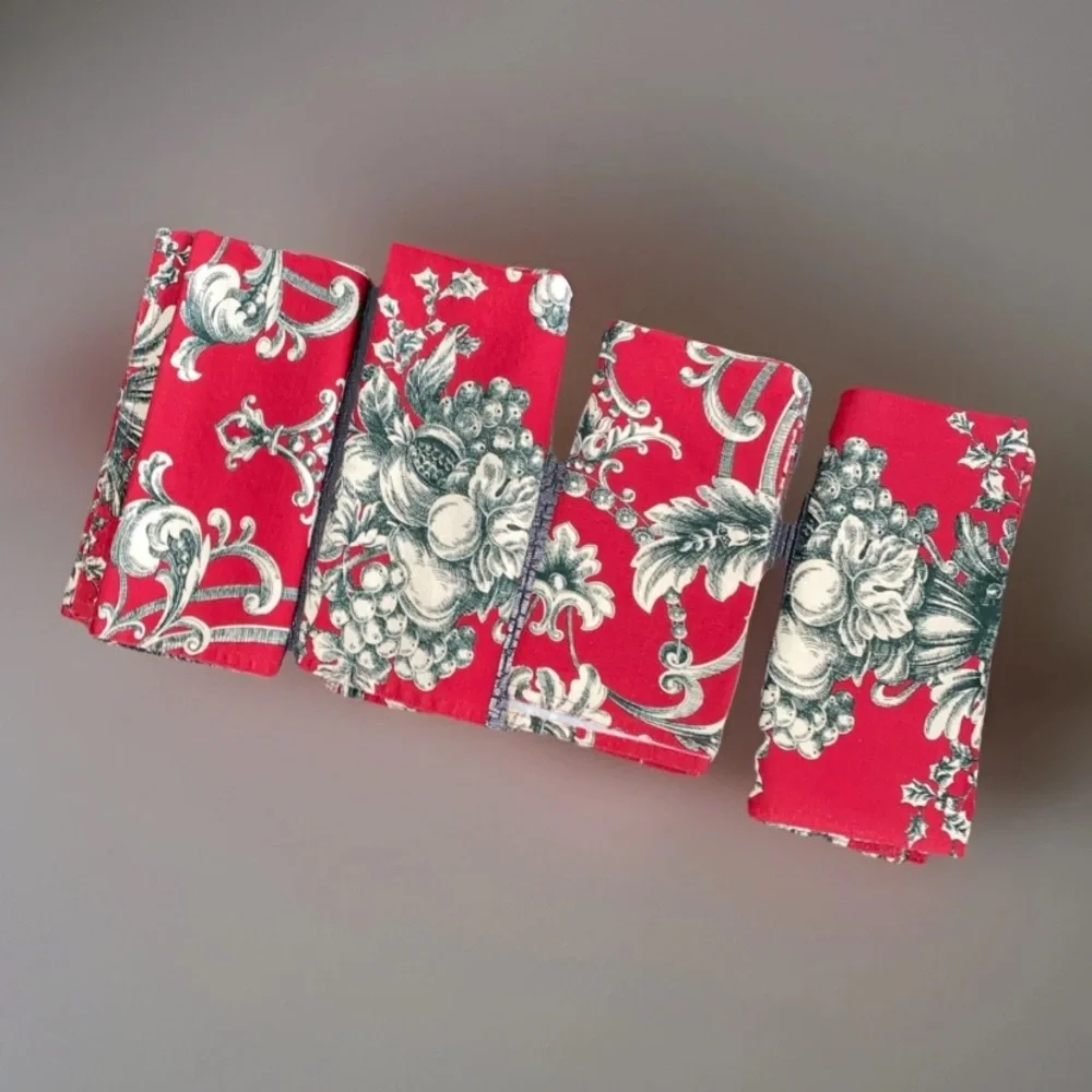 LAUREN Ralph Lauren Christmas Holiday Napkins Set (4)‎ Cotton Floral Hayley